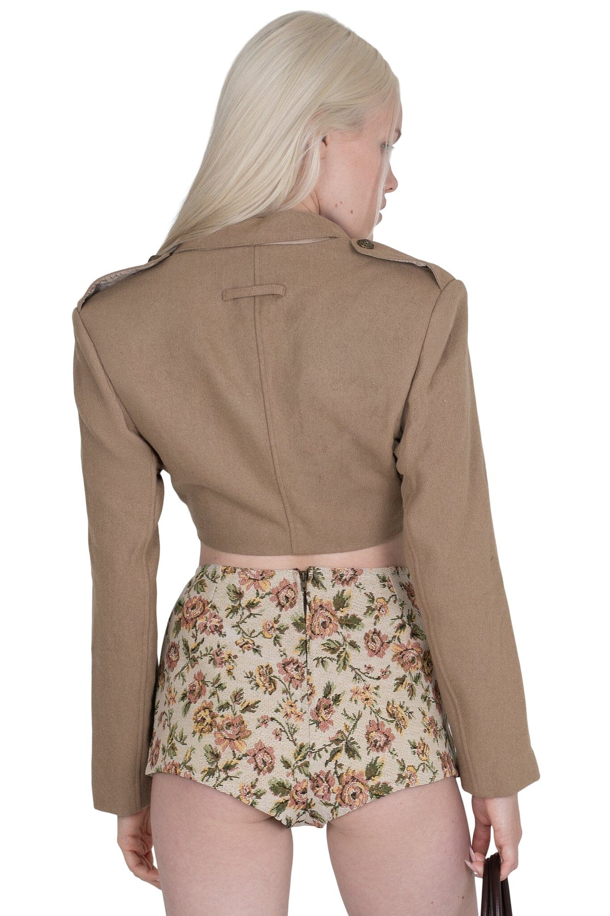 Jeffrey Campbell CHEEKZ-T SHORTS - Beige Floral Tapestry